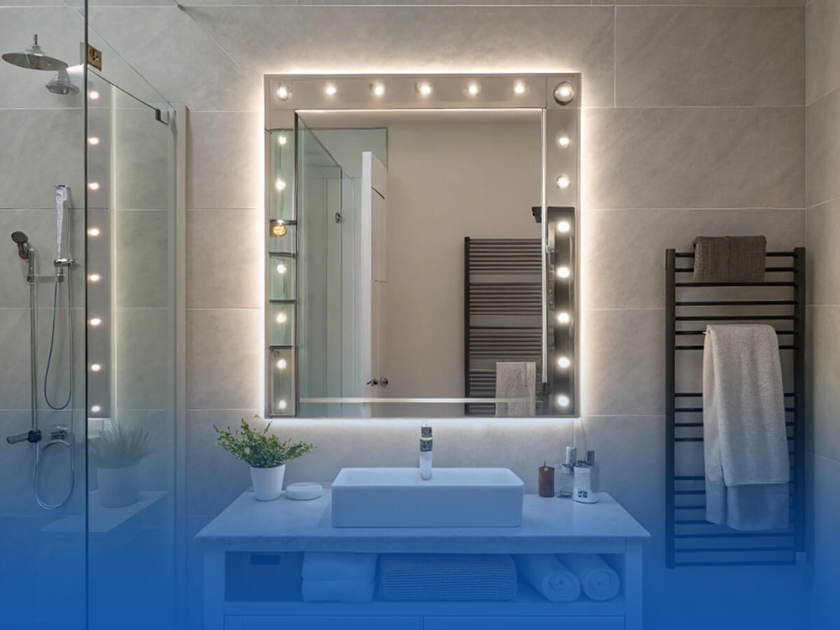 Навіщо потрібно дзеркало з підсвіткою у ванній кімнаті?